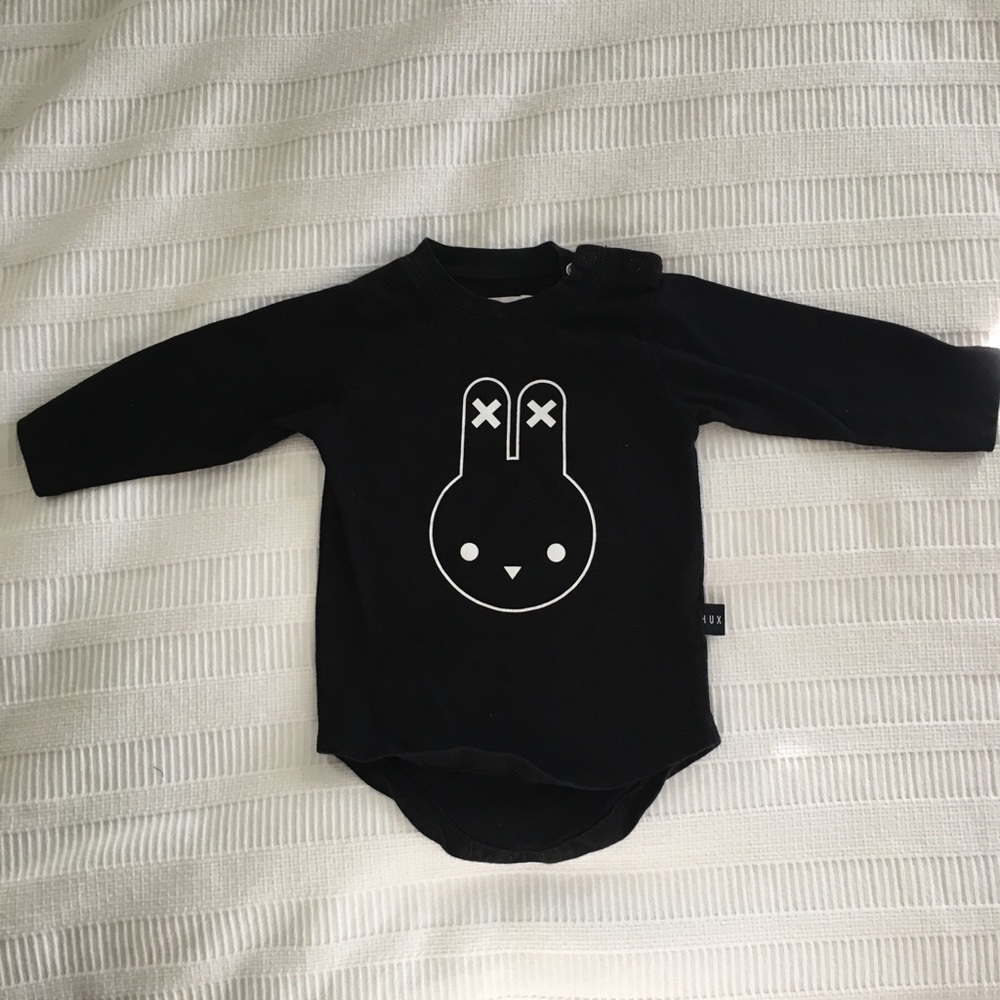 Huxbaby Long Sleev short 6-12 M, excellent